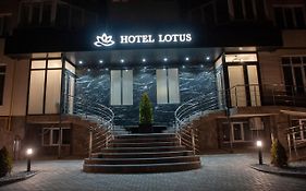 Lotus Hotel Chisináu Exterior photo