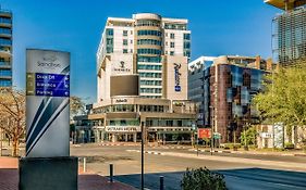 Radisson Blu Gautrain Hotel, Sandton Johannesburgo Exterior photo