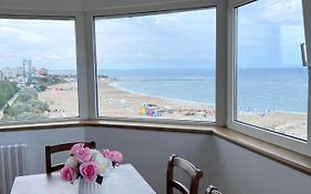 Panoramic Sea View Apartment Constanţa Exterior photo
