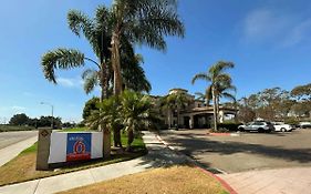 Hotel Studio 6 Carlsbad, CA Exterior photo