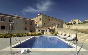 Hotel Parador de Trujillo Exterior photo