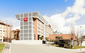 Hotel Ibis Roma Fiera Exterior photo