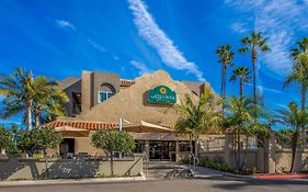 Hotel La Quinta By Wyndham Carlsbad - Legoland Area Exterior photo