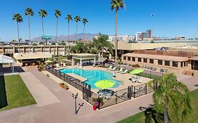 Hotel Ramada By Wyndham Tucson Exterior photo