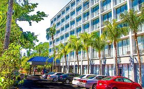 North Miami Beach Gardens Inn & Suites (Adults Only) Exterior photo