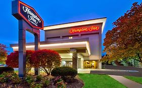 Hampton Inn Traverse City Exterior photo