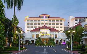 Grand Inna Malioboro Yogyakarta Exterior photo