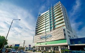 Bayfront Hotel Cebu North Reclamation Exterior photo