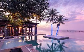 Hotel Lub D Koh Samui Chaweng Beach - Beachfront & Vibrant Social Vibe Exterior photo