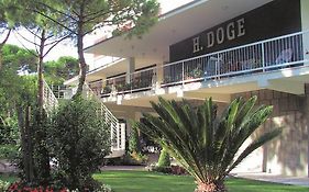 Hotel Doge Milano Marittima Exterior photo