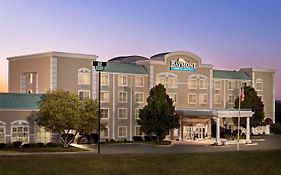 Hotel Baymont By Wyndham Ft. Leonard/Saint Robert Exterior photo