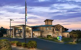 Holiday Inn Express Hotel & Suites Arcata/Eureka-Airport Area By Ihg McKinleyville Exterior photo