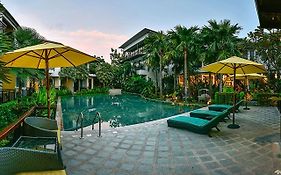 Coco Retreat Phuket Resort y Spa Chalong Exterior photo