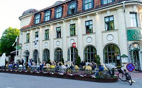 Hotel Victoria Pärnu Exterior photo