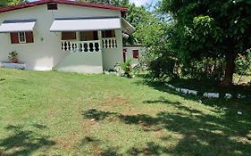 Inviting 2-Bed House In Fair Prospect Villa Port Antonio Exterior photo