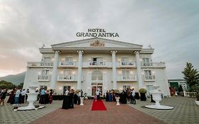 Hotel Grand Antika Peje Exterior photo