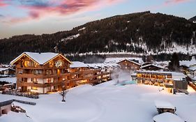 Ferienanlage Central Aparthotel Flachau Exterior photo