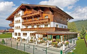 Alpines Gourmet Hotel Montanara Flachau Exterior photo