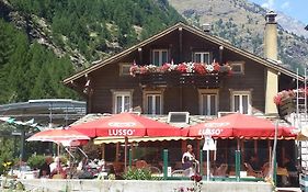 Alpine Budget Rooms By Taescherhof Zermatt Exterior photo