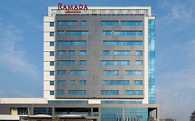 Hotel Ramada By Wyndham Erbil Gulan Street Exterior photo