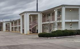 Carom Inn A Travelodge By Wyndham Denham Springs-Baton Rouge Exterior photo