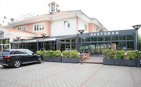 Hotel Orasac Belgrado Exterior photo