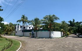 Chalet Casa Vacacional Riveras De Chulamar Puerto San José Exterior photo