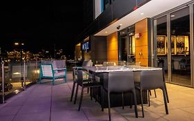 Hotel Aloft St. Louis Cortex Exterior photo