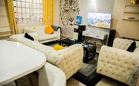 Luxurious 2 Bedroom Apartment Nakuru Exterior photo