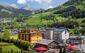 Alpenparks Hotel Montana Matrei in Osttirol Exterior photo