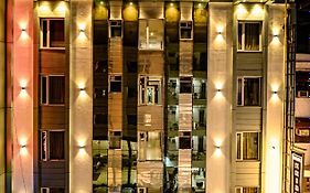 Hotel Krishna Deluxe-By Rcg Hotels Nueva Delhi Exterior photo