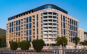 Hotel Doubletree By Hilton Doha Downtown Exterior photo