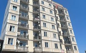 Apartamento Flat Batumi Exterior photo