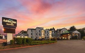 The Ashley Inn & Suites Lincoln City Exterior photo