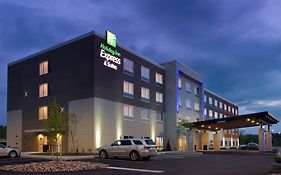 Holiday Inn Express & Suites By Ihg Altoona, An Ihg Hotel Exterior photo