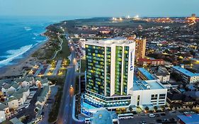 Radisson Blu Hotel, Puerto Elizabeth Exterior photo