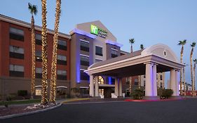 Holiday Inn Express Hotel & Suites Yuma, An Ihg Hotel Exterior photo