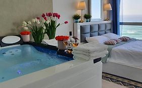 Royal Suite With Sea View- Private Jaccuzi-Also Suitable For Orthodox People Netanya Exterior photo