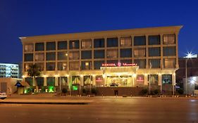 Ramada By Wyndham Hotel Riad Exterior photo