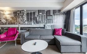 Apartamento Melbourne Magic - An Artsy Urban Wellness Retreat Exterior photo