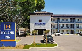 Hyland Inn near Pasadena Civic Center Exterior photo