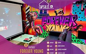 Capsule Forever Young - Jacuzzi - Sauna - Billard - Arcade De Jeux - Netflix & Home Cinema - Ping Pong Hastiere-par-dela Exterior photo
