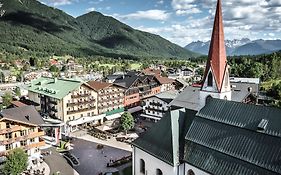 Post Seefeld Hotel & Spa Seefeld in Tirol Exterior photo
