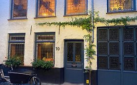 Huyze Peerdenbrugghe Bed and Breakfast Brujas Exterior photo