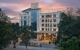 Hotel Hyatt Centric Rajpur Road Dehradun Exterior photo