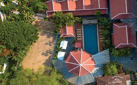 Garden Village Guesthouse & Pool Bar Ciudad de Siem Riep Exterior photo