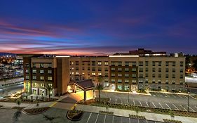 Hampton Inn&Suites San Jose Airport Exterior photo