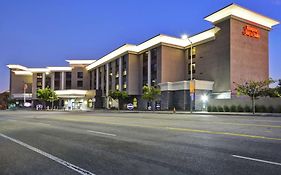 Hampton Inn&Suites Los Angeles Burbank Airport Exterior photo
