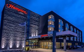Hampton By Hilton Gdansk Airport Hotel Exterior photo