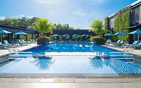 Hotel Hilton Kota Kinabalu Exterior photo